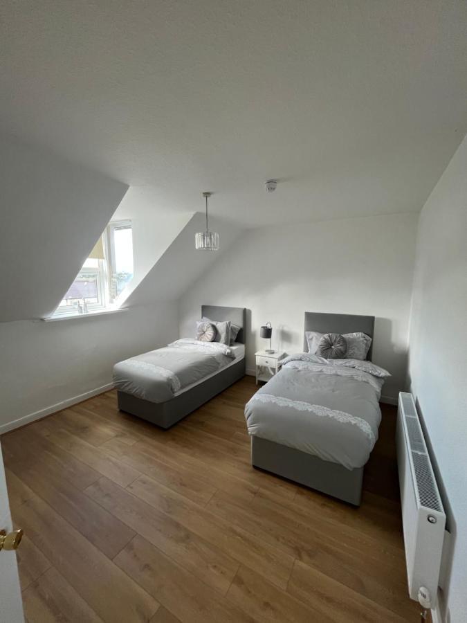 57 Main Street Newcastle Luxury Central Apartment Bagian luar foto