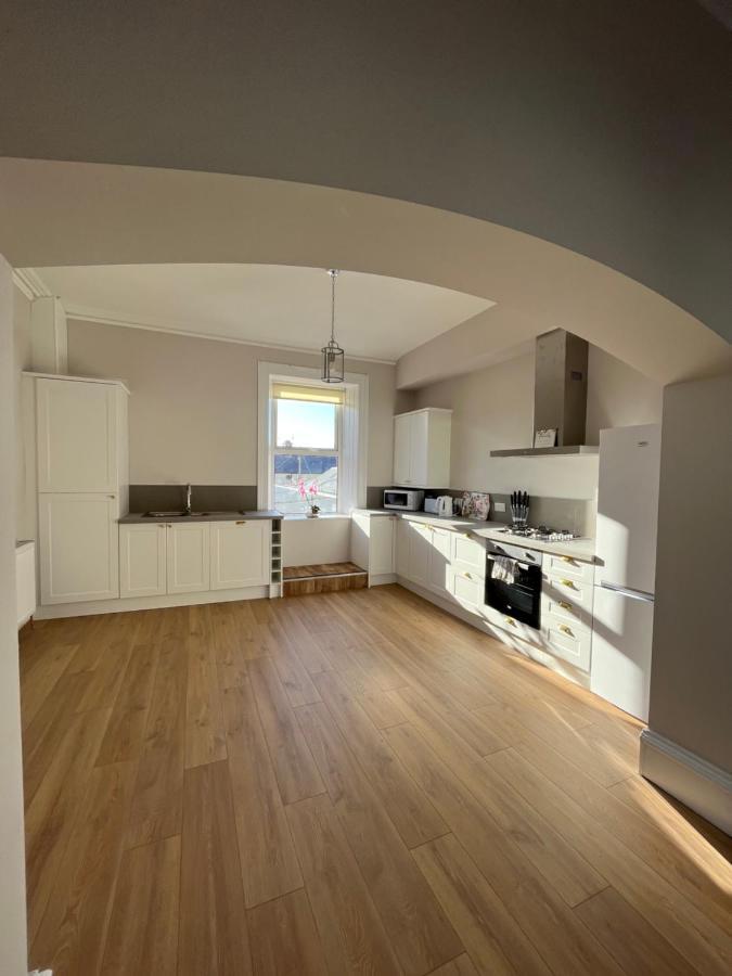 57 Main Street Newcastle Luxury Central Apartment Bagian luar foto